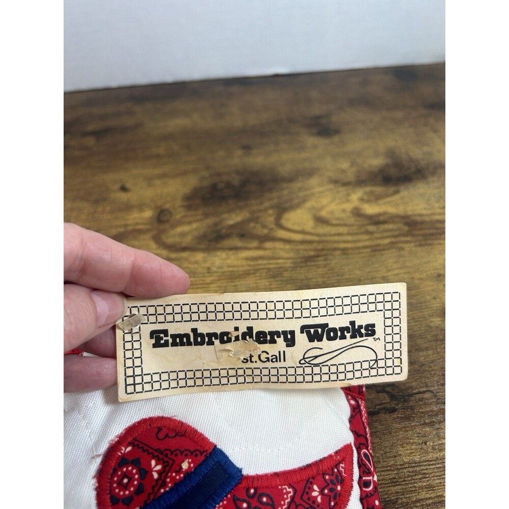Vintage Cottagecore Embroidered Oven Mitt Red Bandana Sunbonnet Girl New Tag - Picture 4 of 13